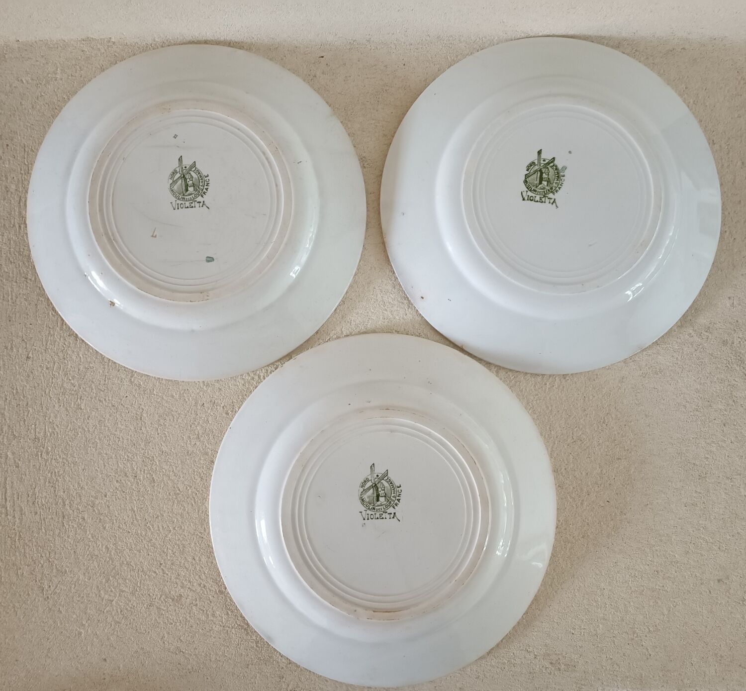 3 assiettes terre de fer Moulin des loups