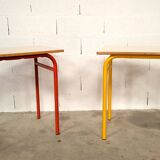 40 Yellow, red school desks and desks from the 80s/90s