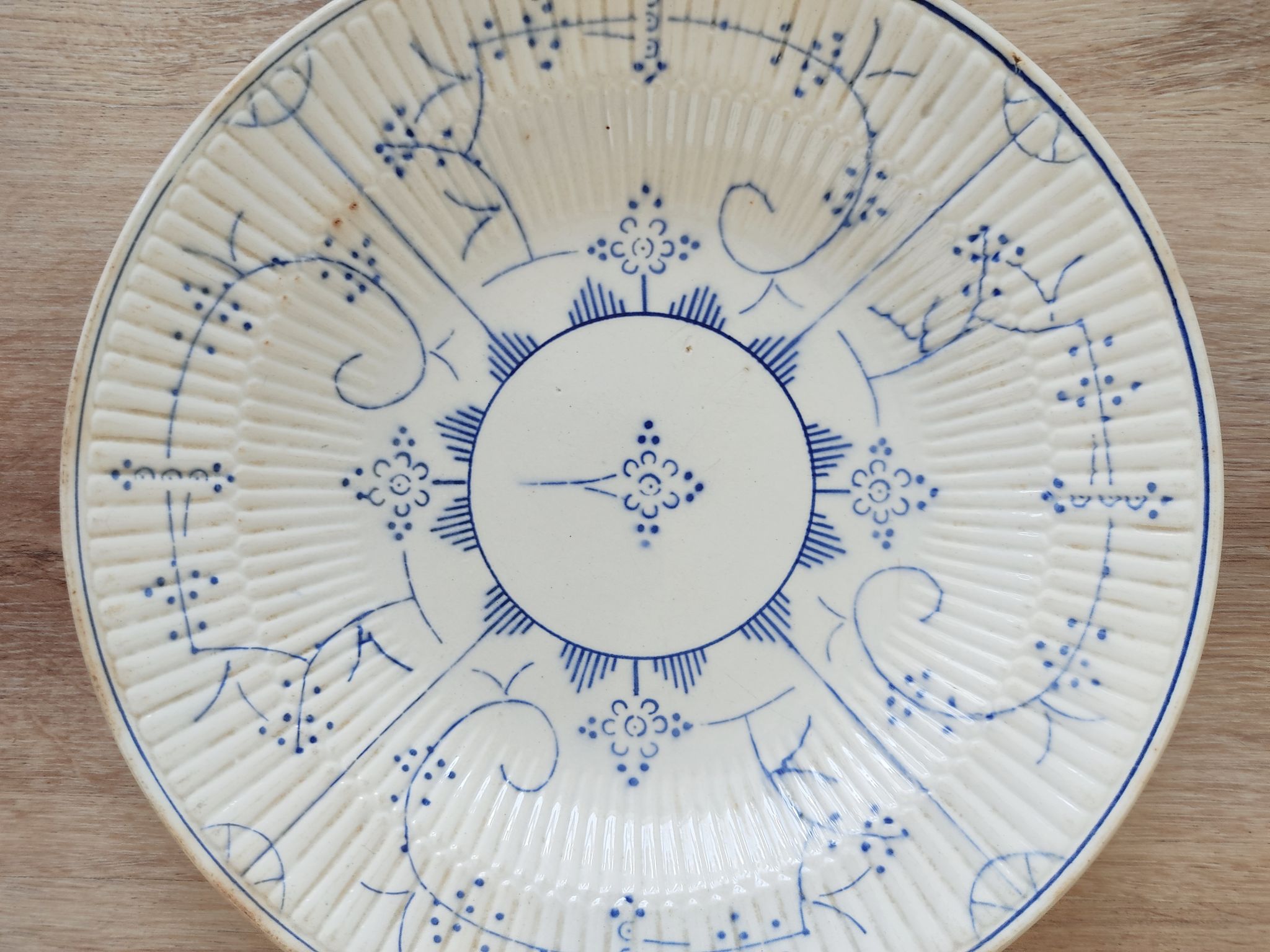 Ensemble de 14 assiettes Copenhague Boch frères Keramis