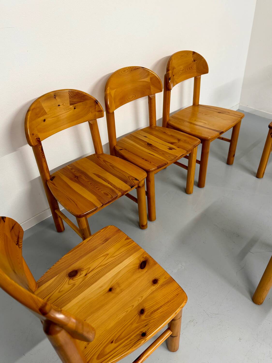 Set of 6 solid pine chairs, Scandinavian design, Reiner Daumiller