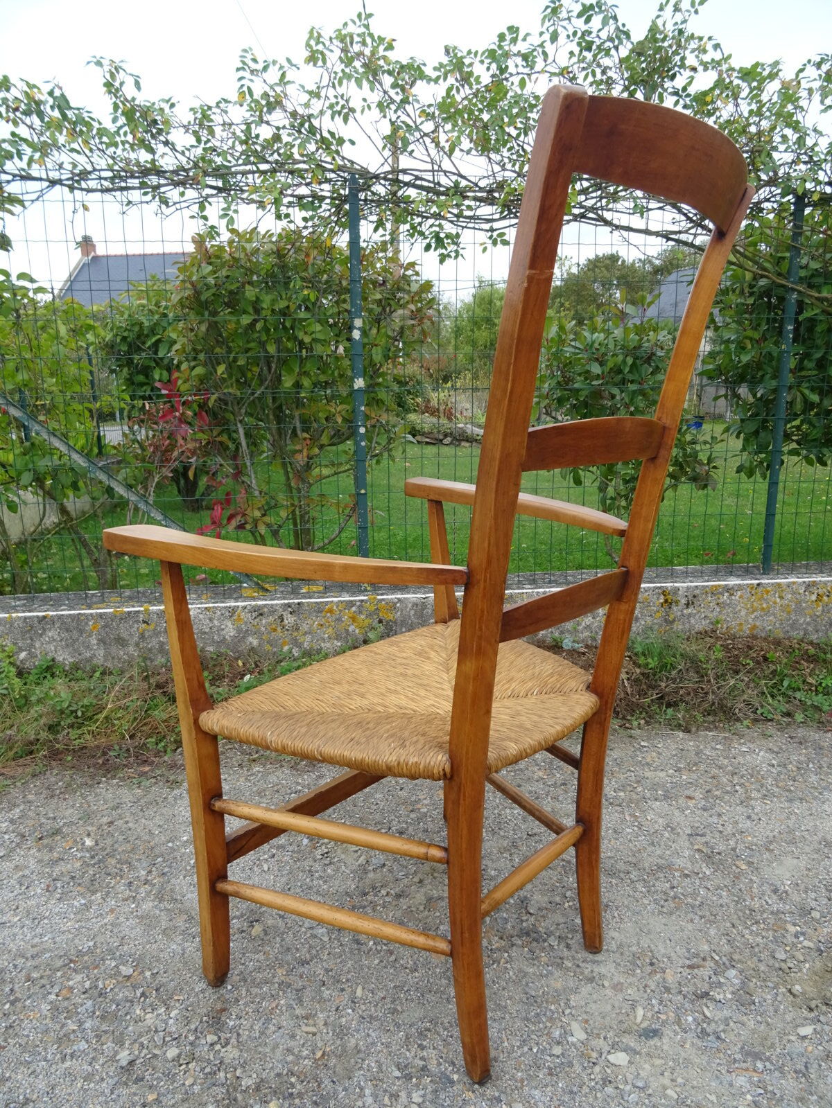 Mulched armchair high backrest