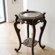 Meuble de rangement classique en bois sculpté marron