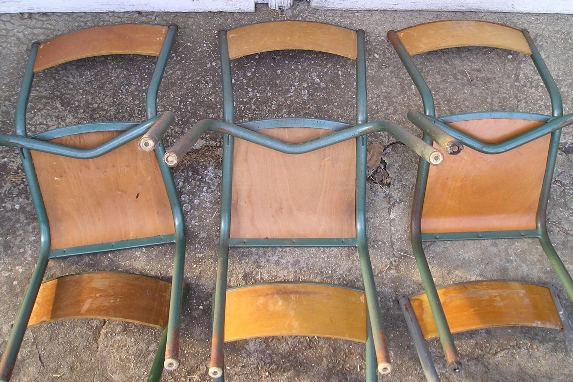Set of 6 Mullca school chairs