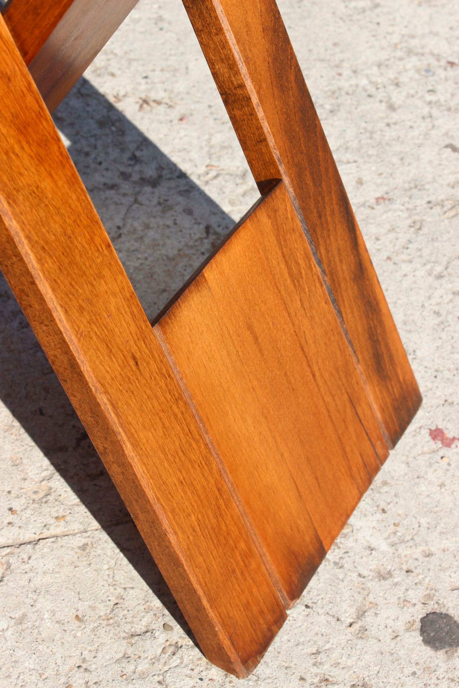 Stool model "suzy" design Adrian Reed