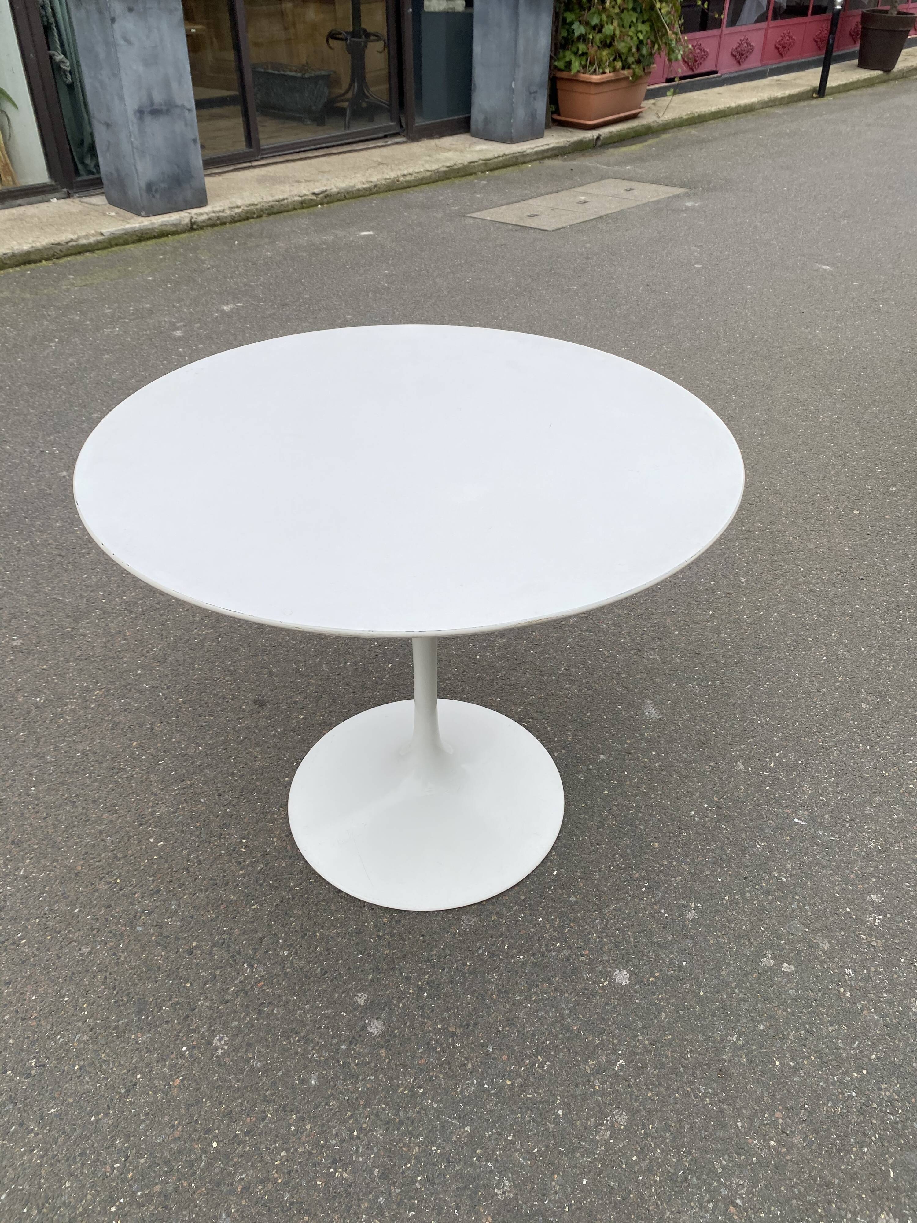 Table by Eero Saarinan for Knoll
