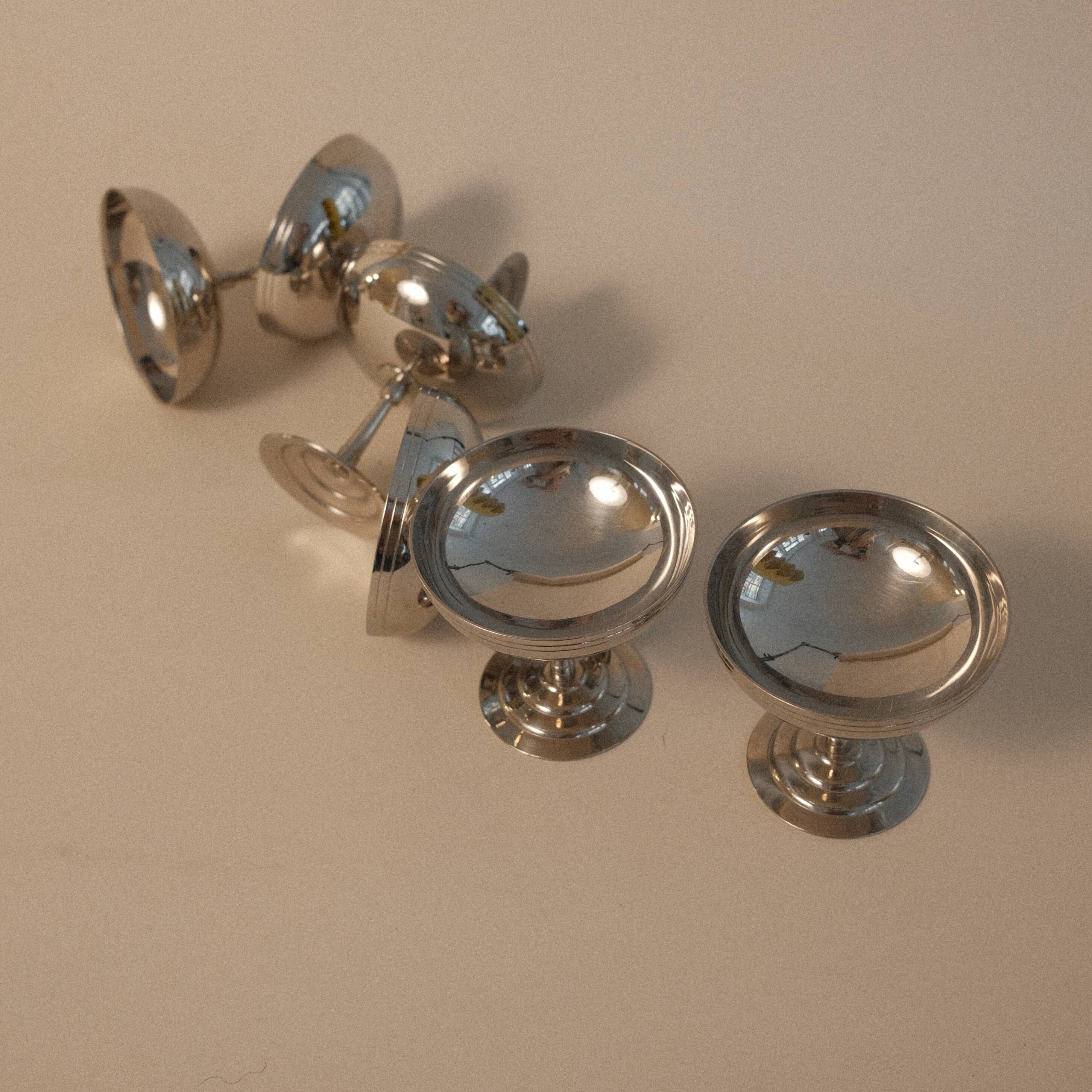 Set of 6 stainless steel cups