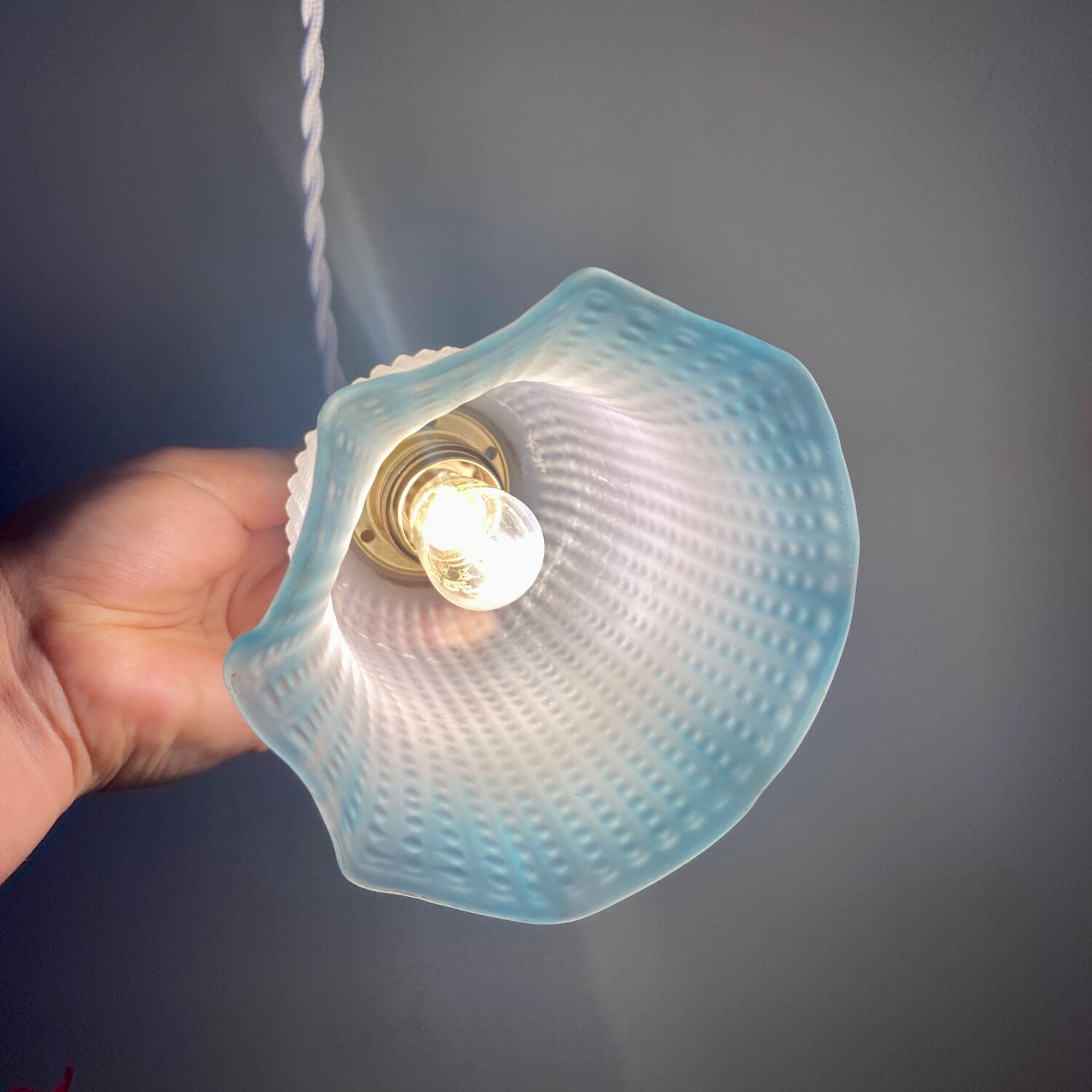 Vintage tulip walking lamp in white and blue frosted glass