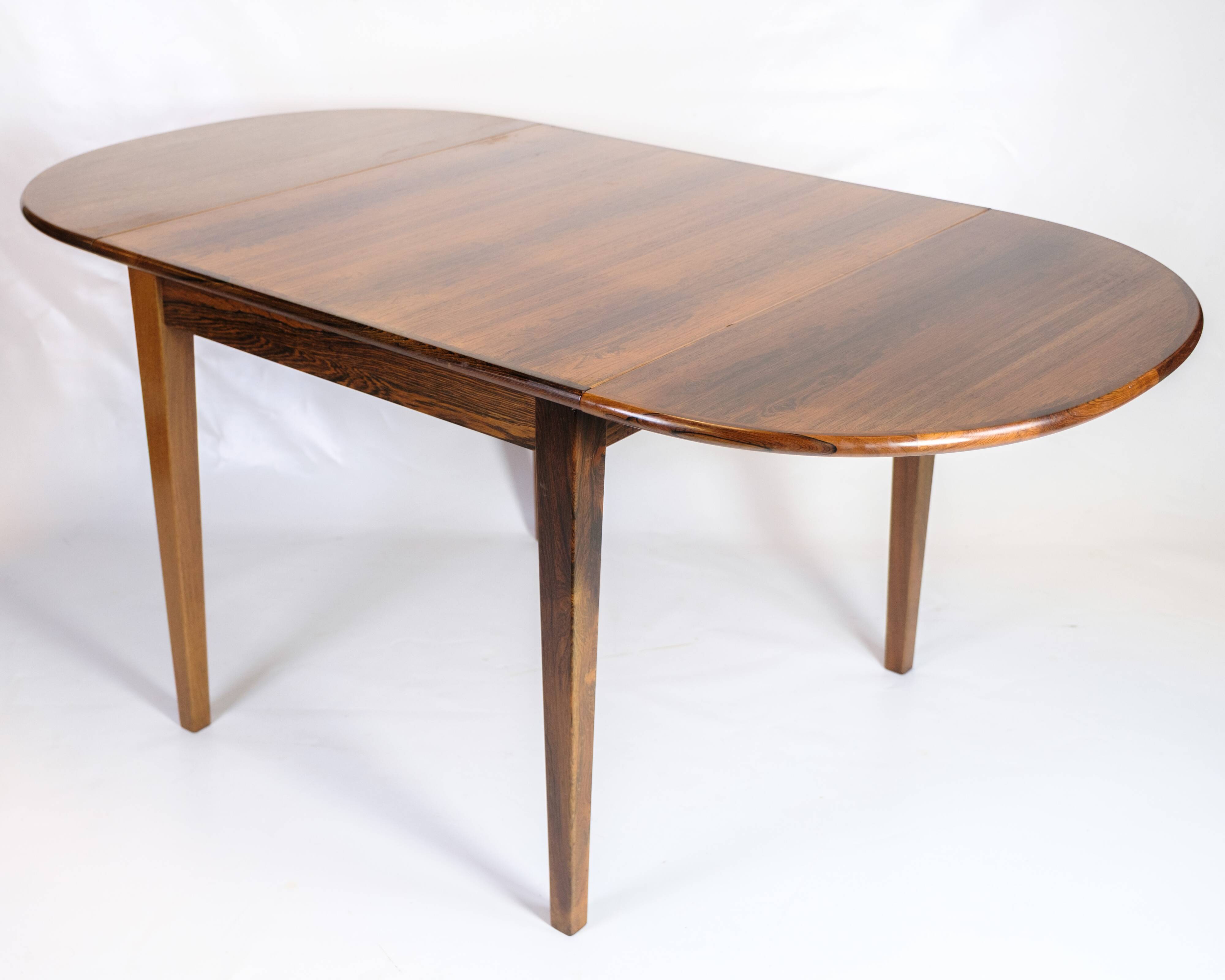 Dining table with drop leaves - Rosewood - Danish design - 1960s