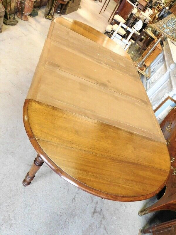 Table 6 feet Louis Philippe with 3 walnut extensions of the 19th siecle