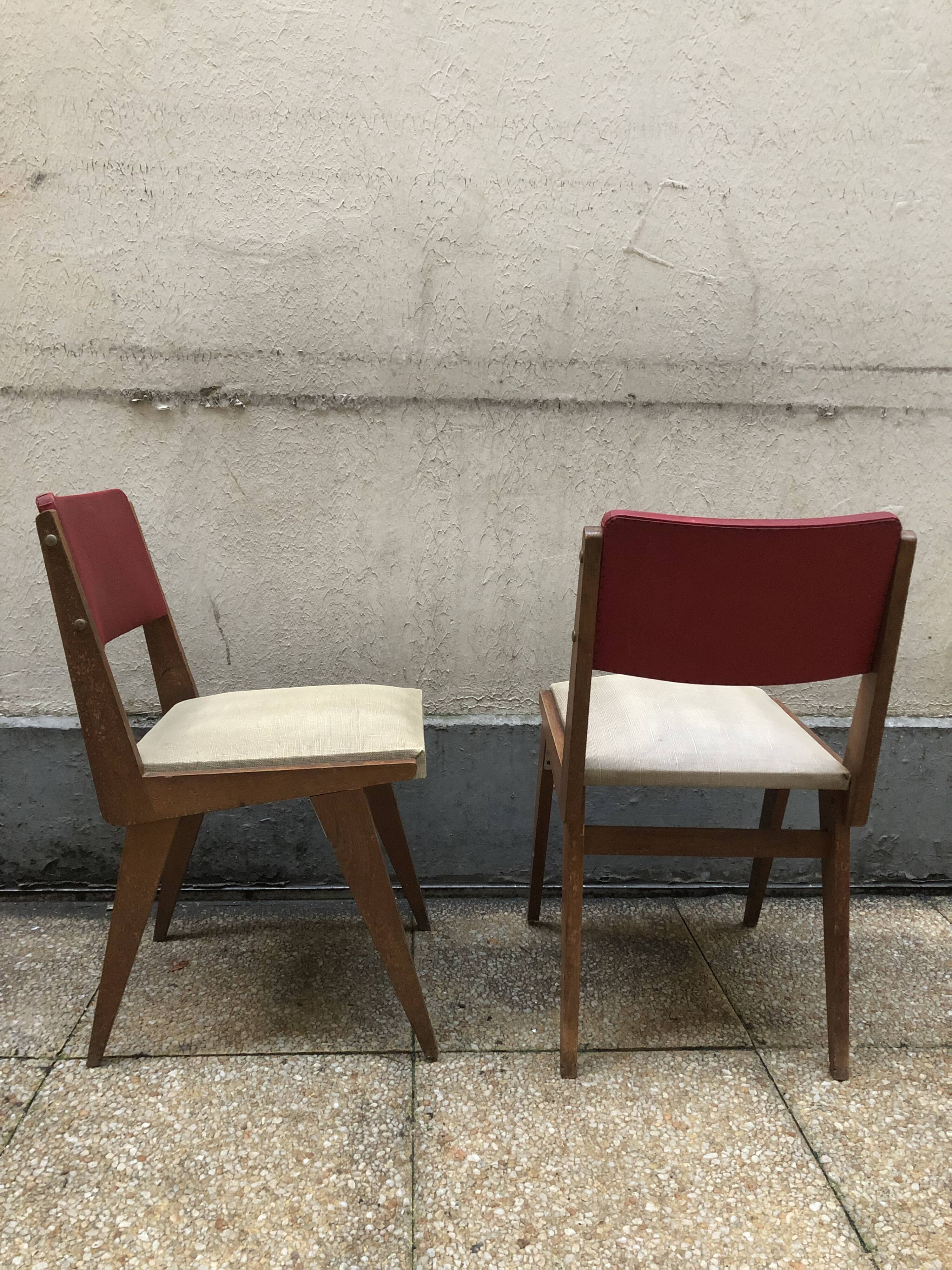 Lot de 2 chaises vintage bois et simili cuir