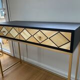 Diamond console