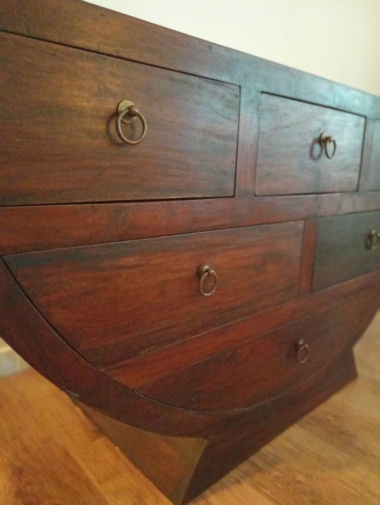 Half moon chest of drawers