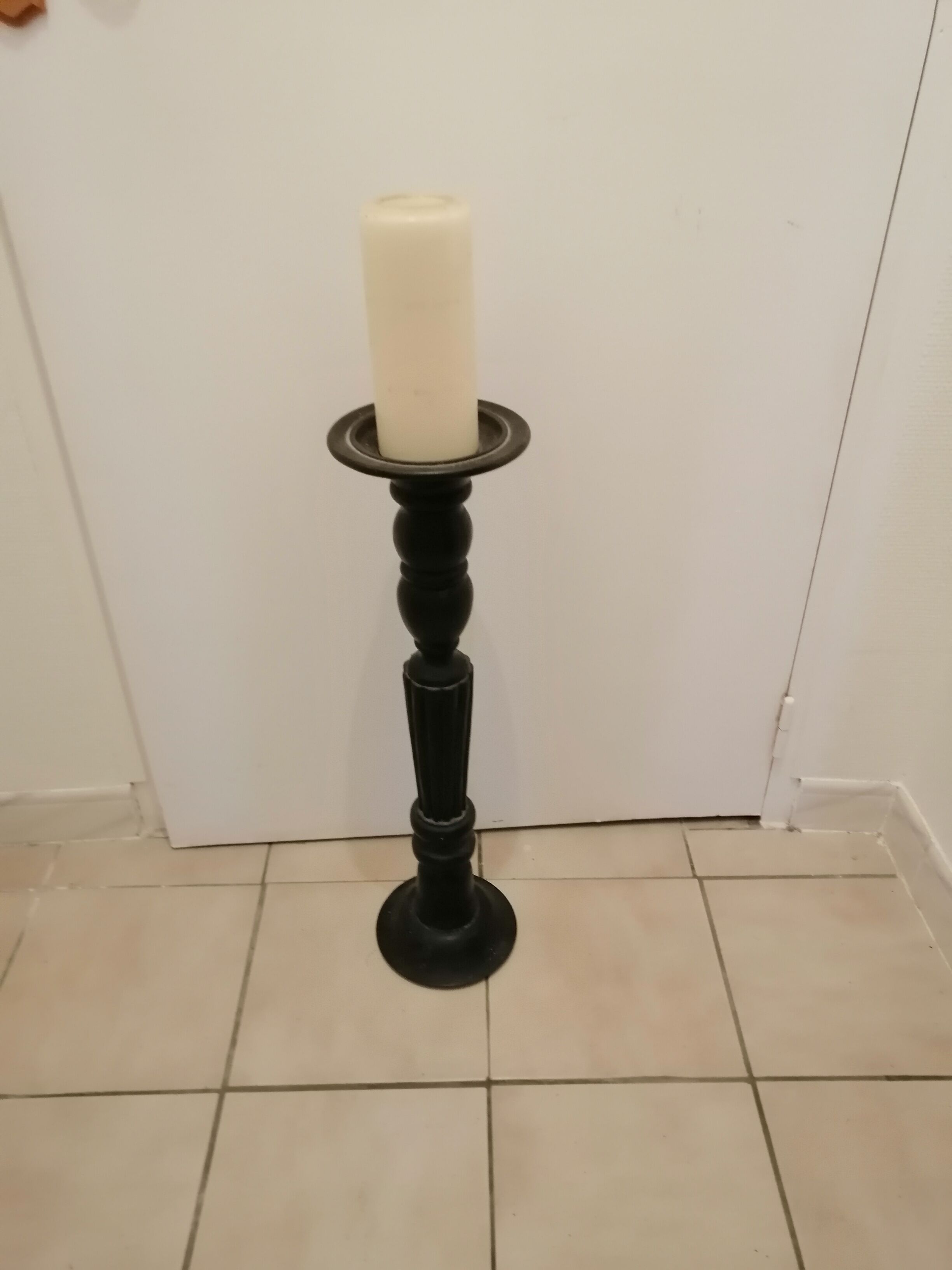 Chandelier en bois