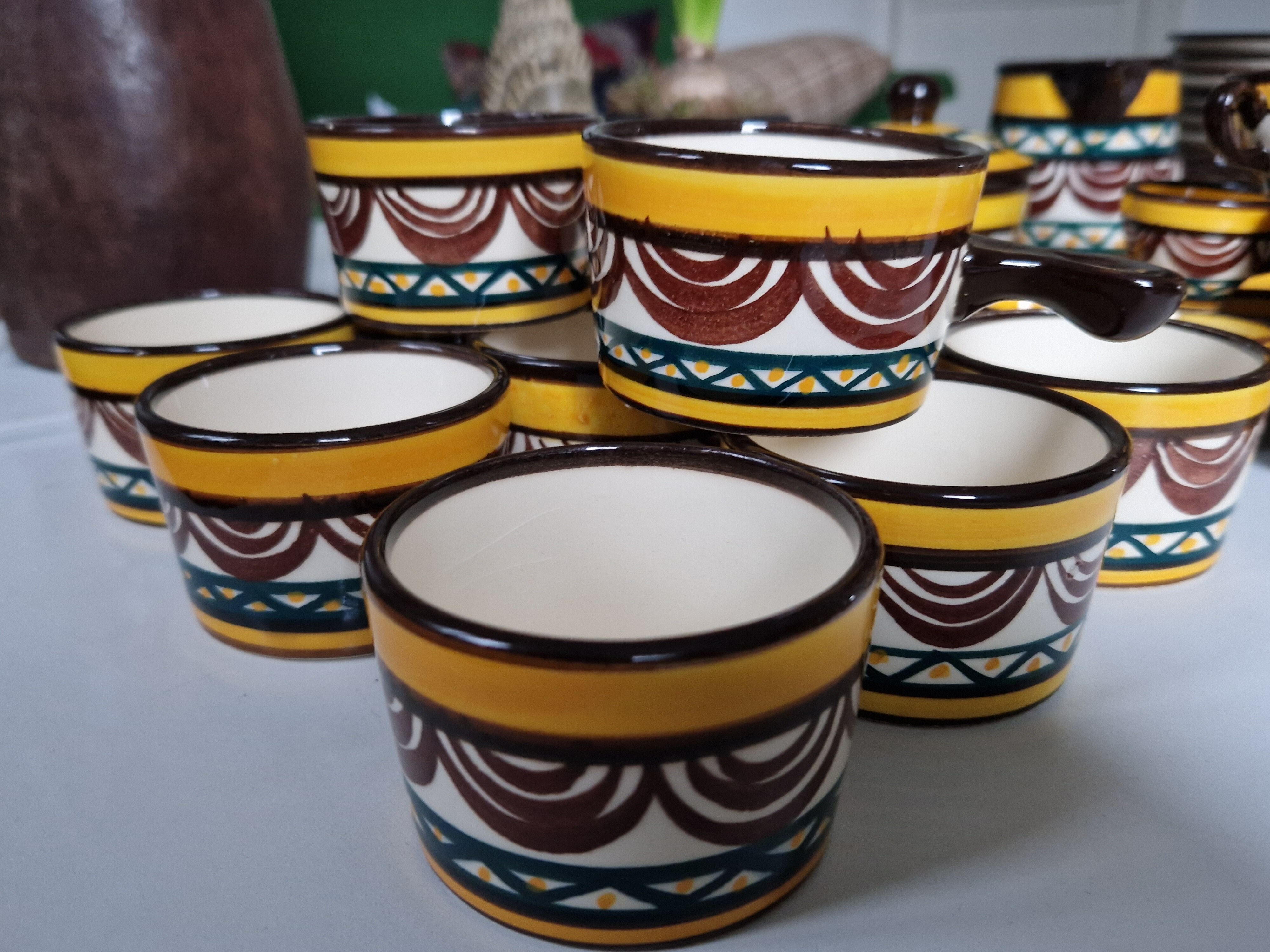 St Jean de Bretagne 38-piece coffee set