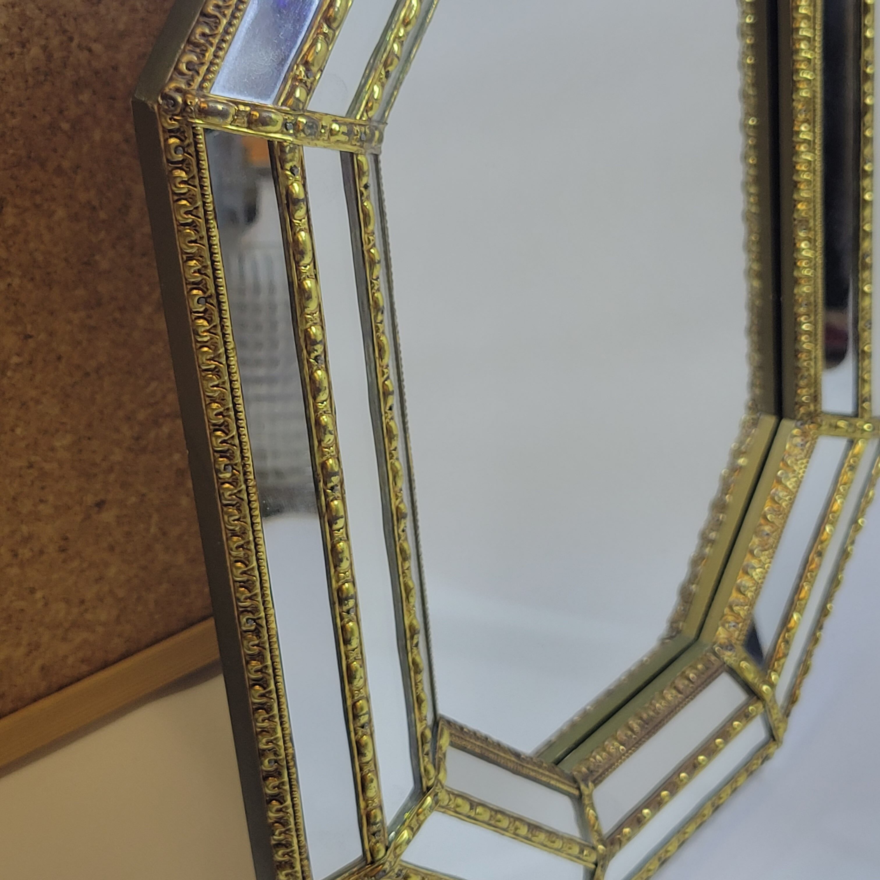 Miroir Mural Octogonal A Facettes Orné De Laiton Style Vénitien