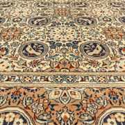1960s carpet, 188 x 210
