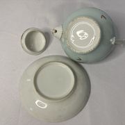 2208380 Small teapot Chinese porcelain and its cut early twentieth century