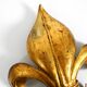 Une paire de grandes appliques murales en métal doré Fleur-de-Lis des années 1970 par Hans Kögl.