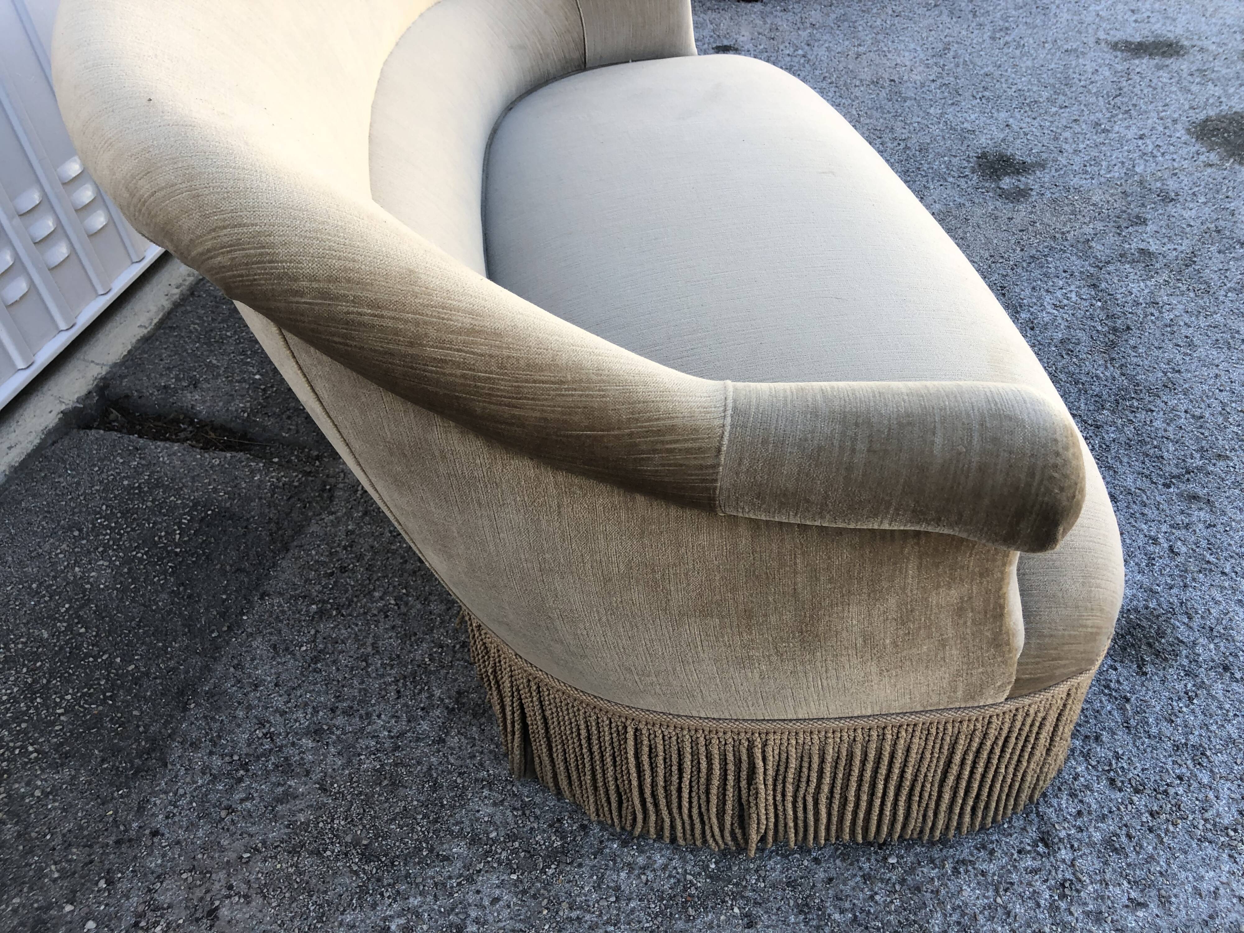 Vintage toad sofa in light taupe velvet