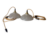 Paire de luminaires en verre moulé
