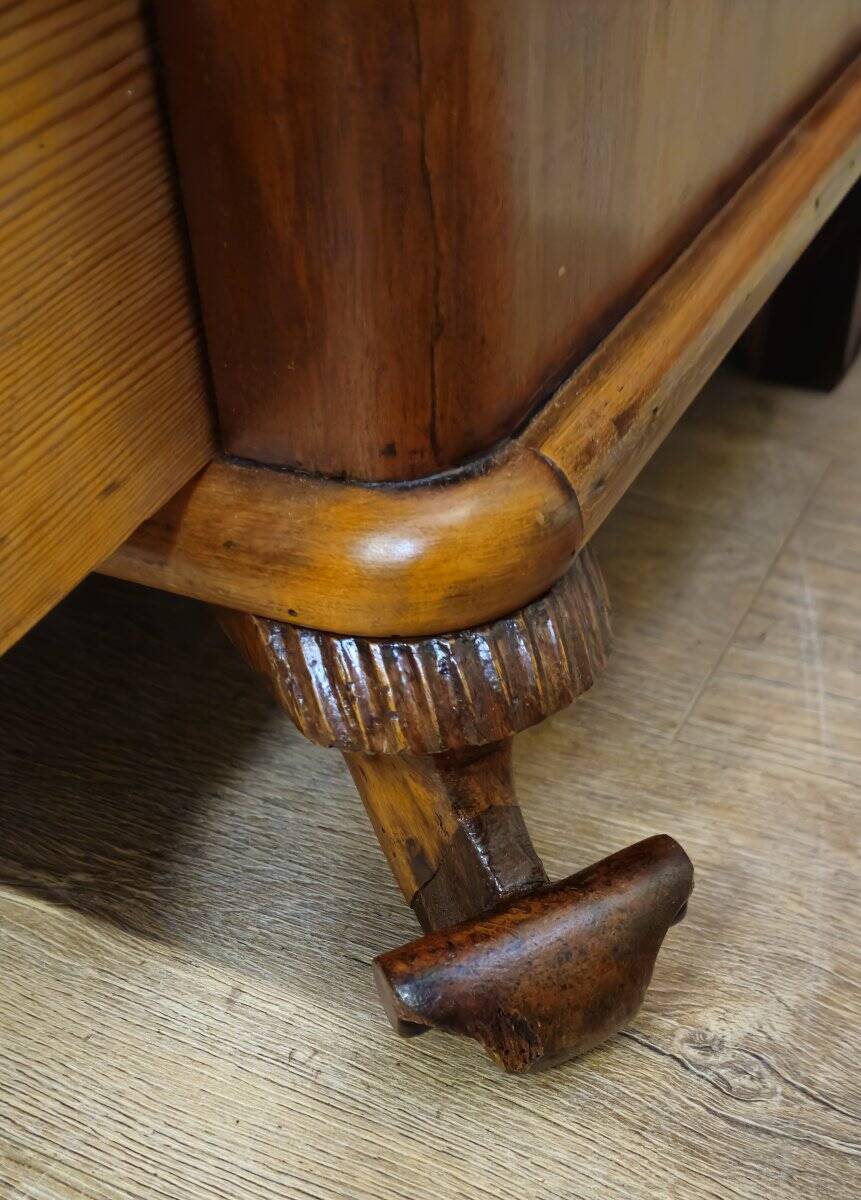 Secrétaire / scriban époque Bieidermeier en acajou flammé – XIXe siècle