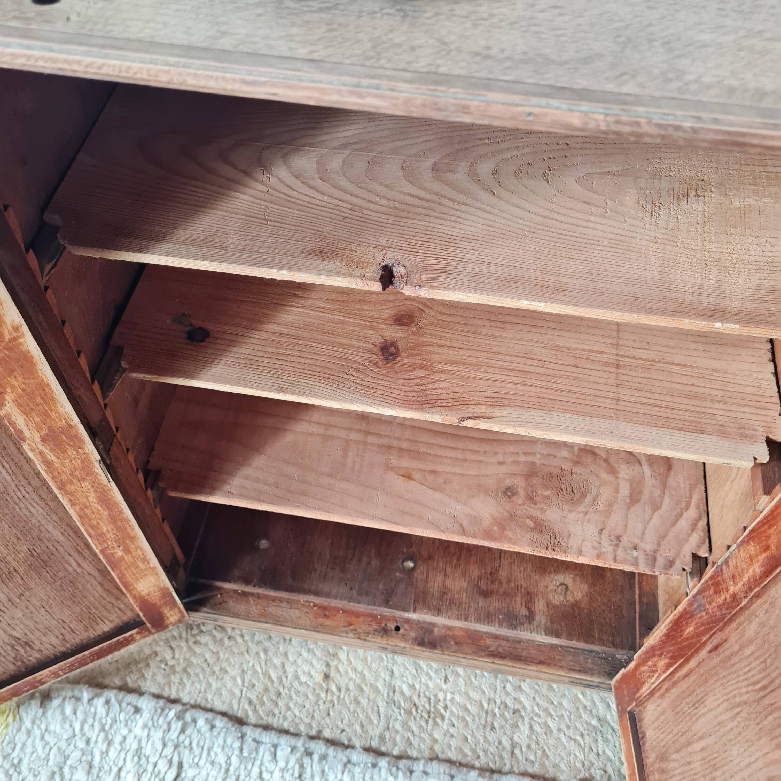 Small Parisian oak wardrobe with its porcelain knob.