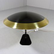 Lampe de bureau rare en laiton et verre des années 1950