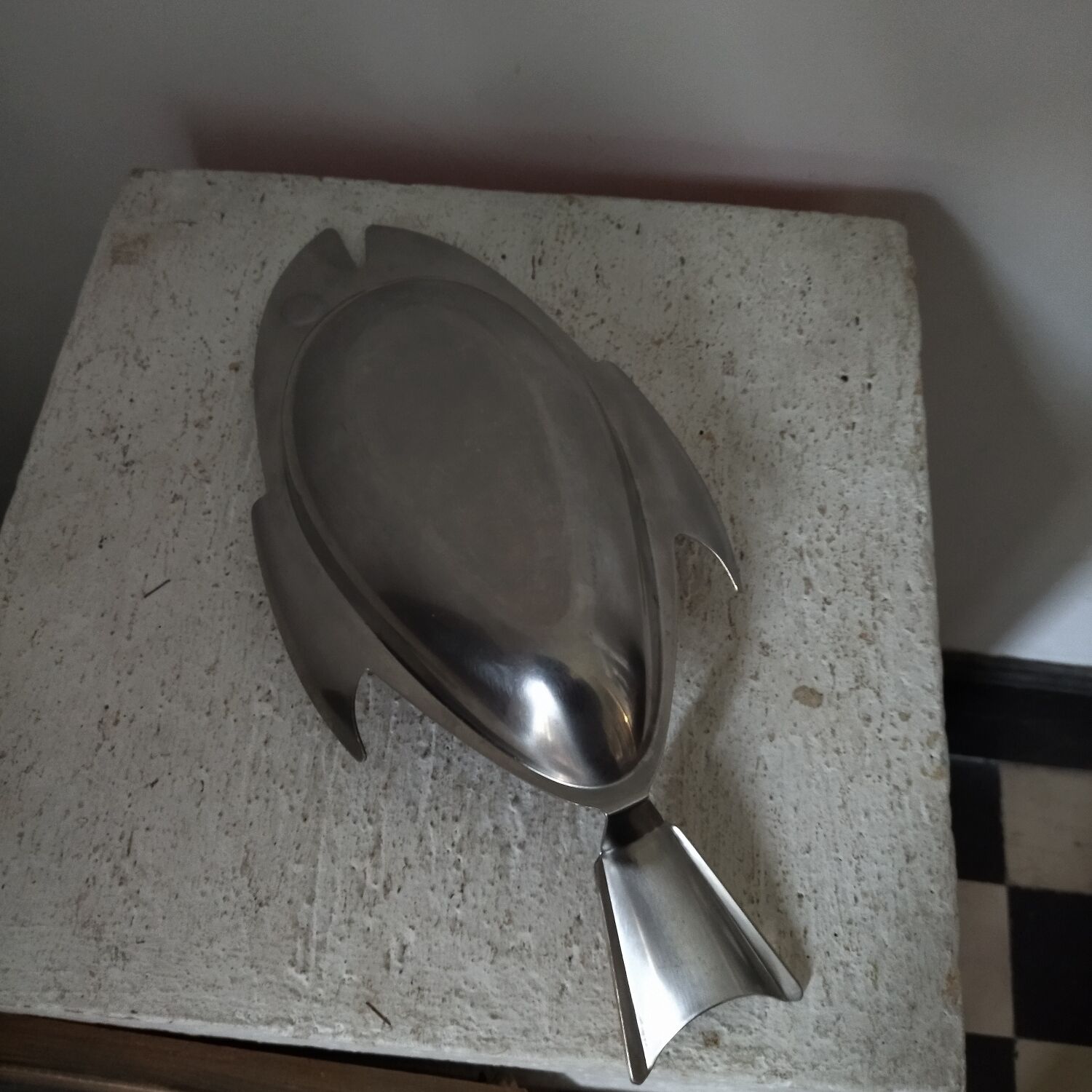 Design stainless steel cut Piazza Italy