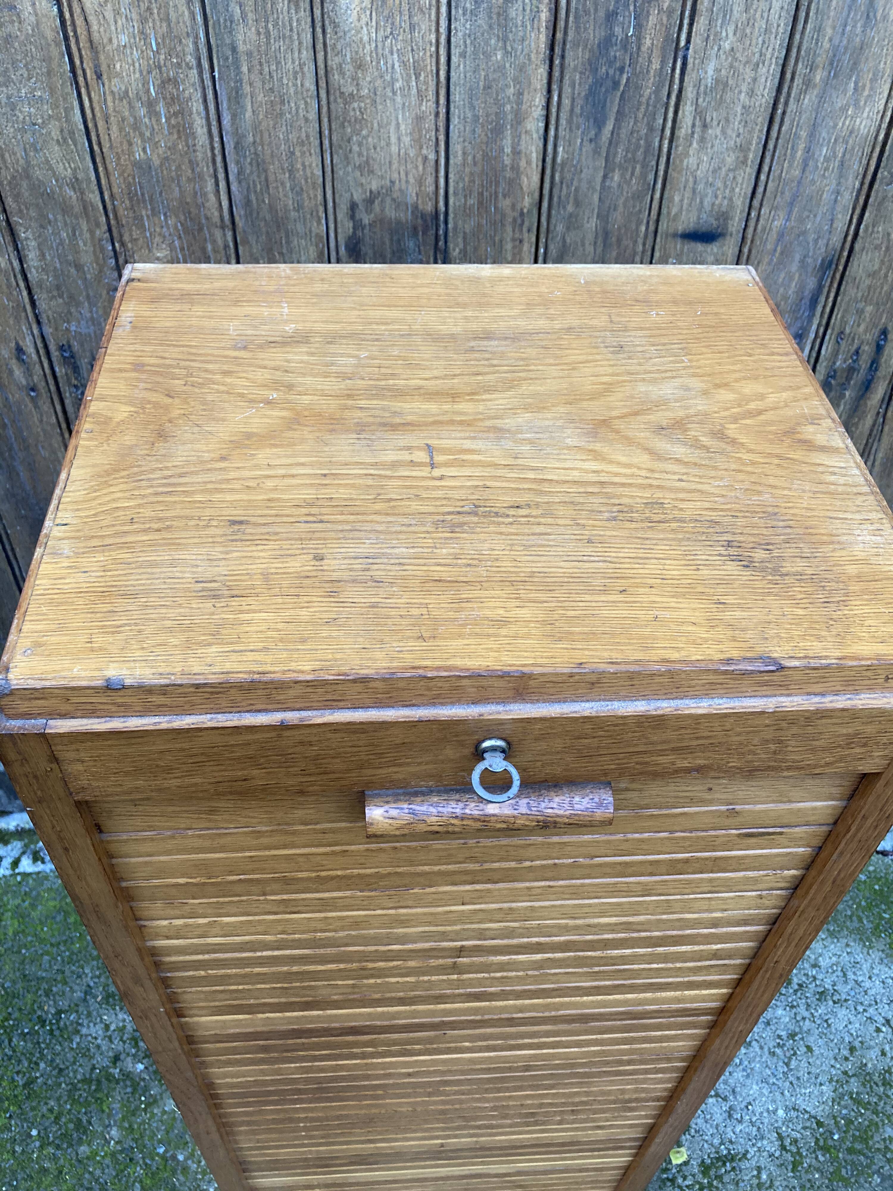 Vintage curtain binder