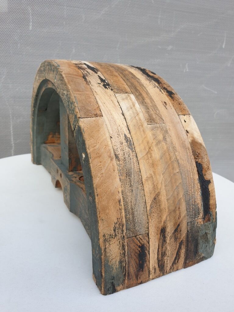 Half-moon arch transom in solid wood