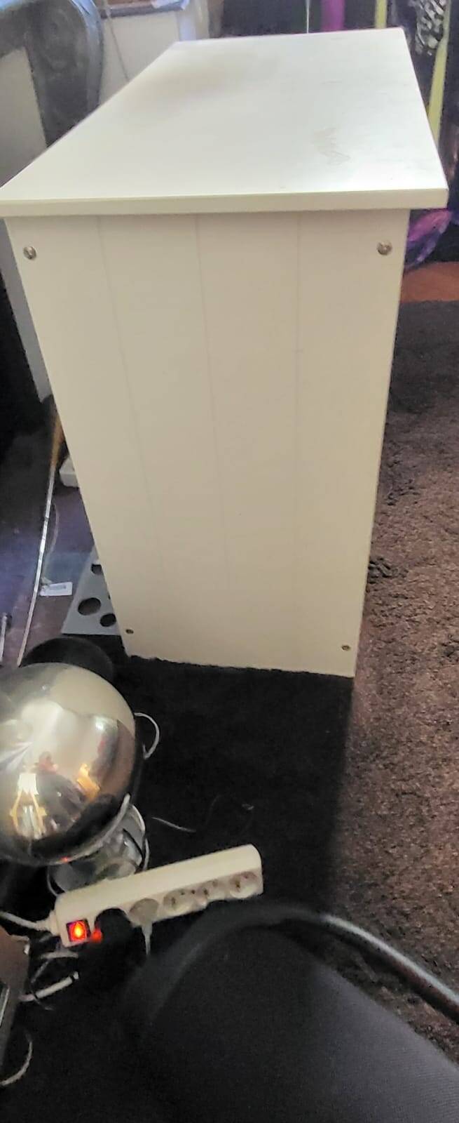 Wooden chest of drawers - White