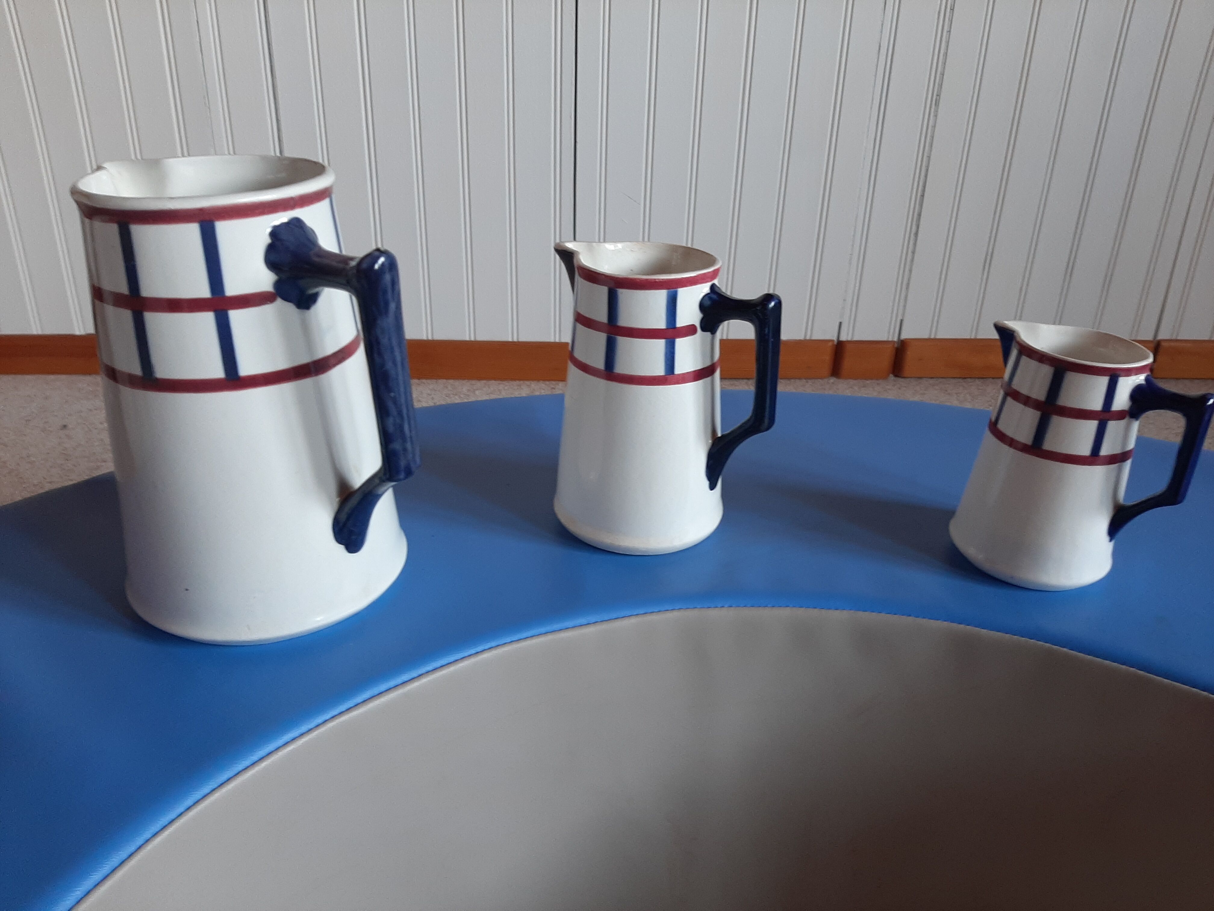 Vintage HBCM Béarn Pitchers-lot of 3