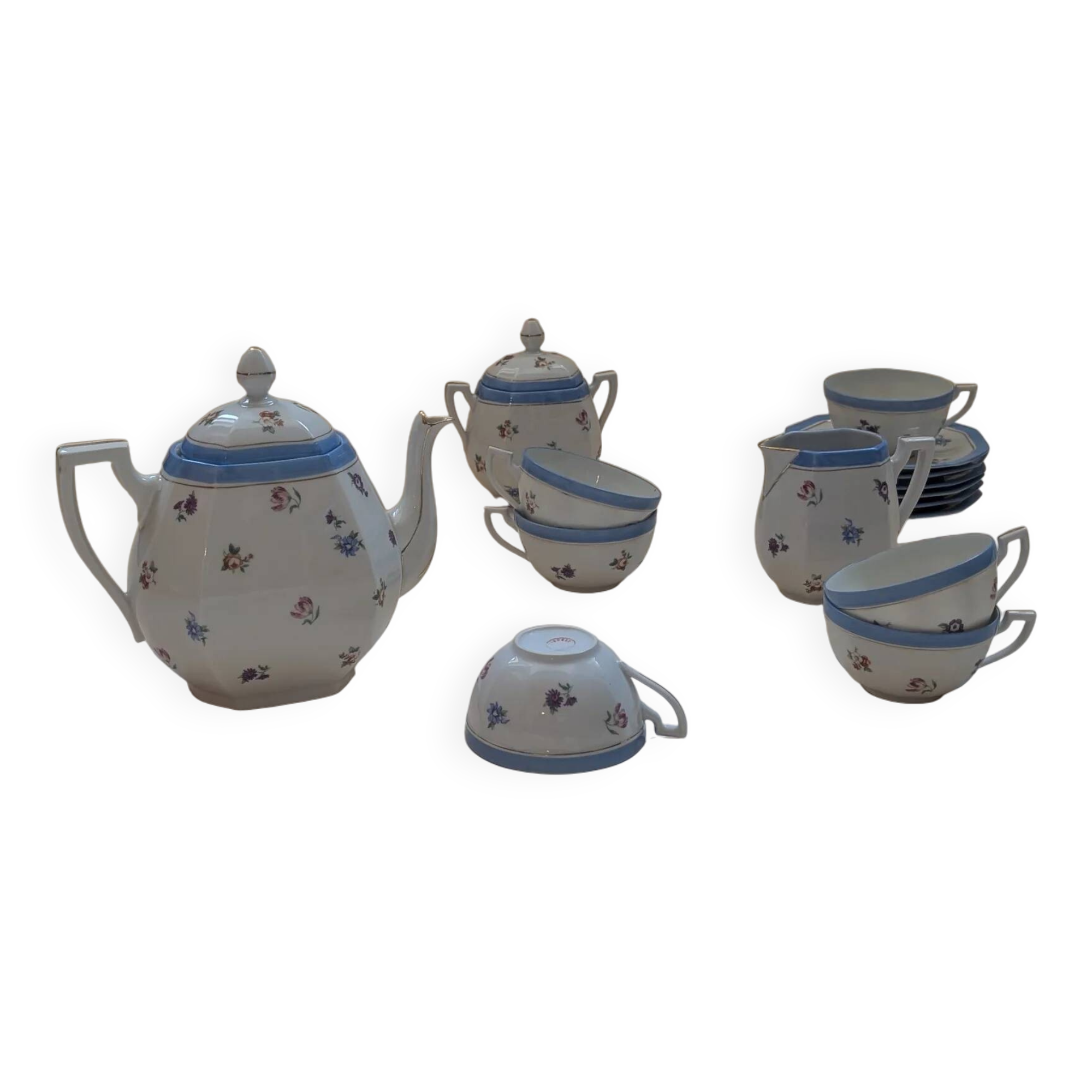 Tea set, 6 cups and 11 bowls