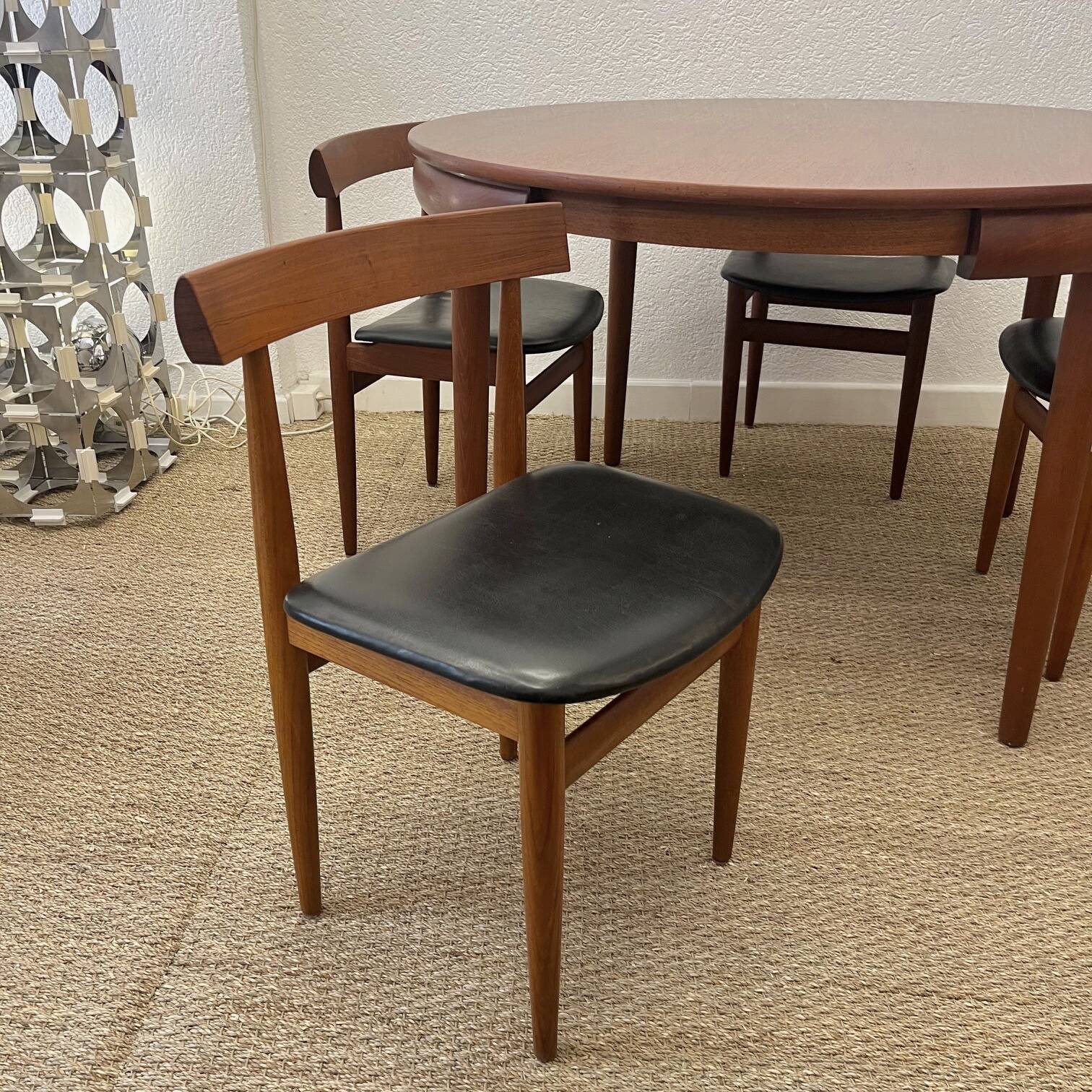 Hans Olsen "Roundette" dining set