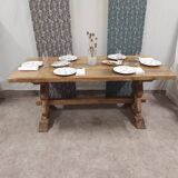 Farm table