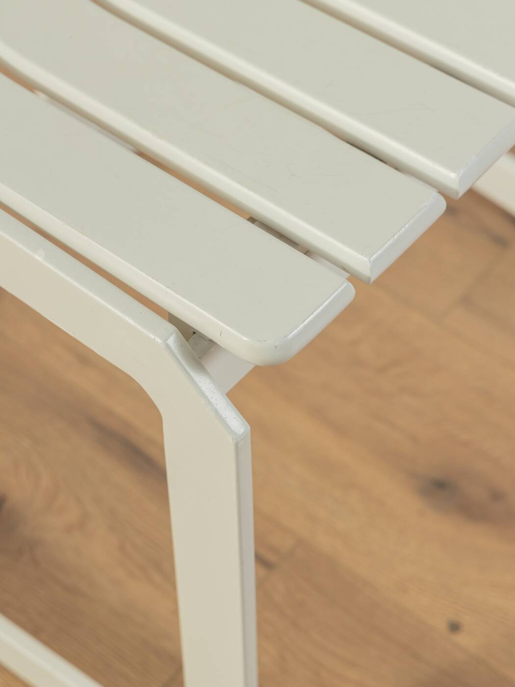 Chaises de salle à manger postmodernes, Allmilmö