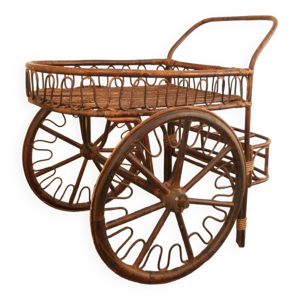 desserte en rotin des