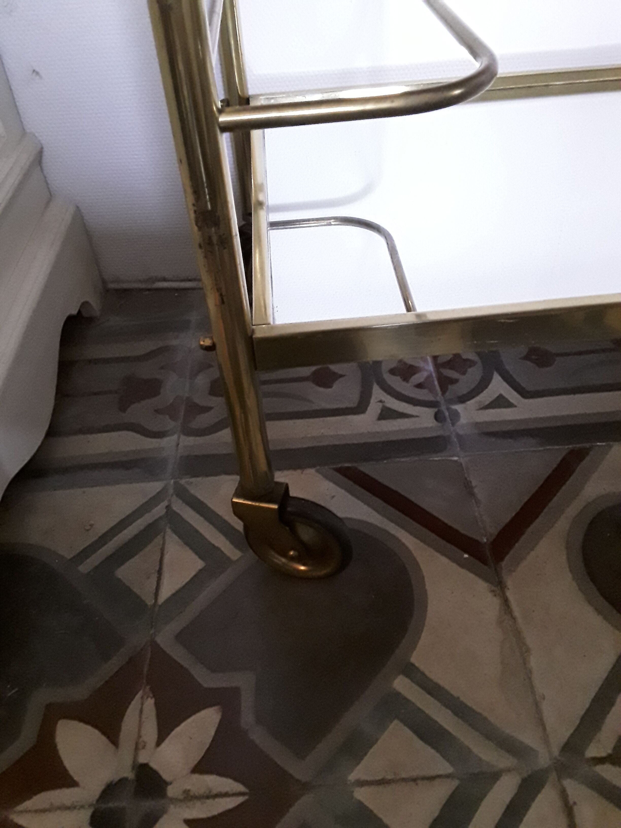 Vintage rolling dessert