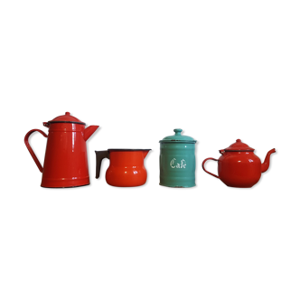 Decorative set of enamelled kitchen appliances