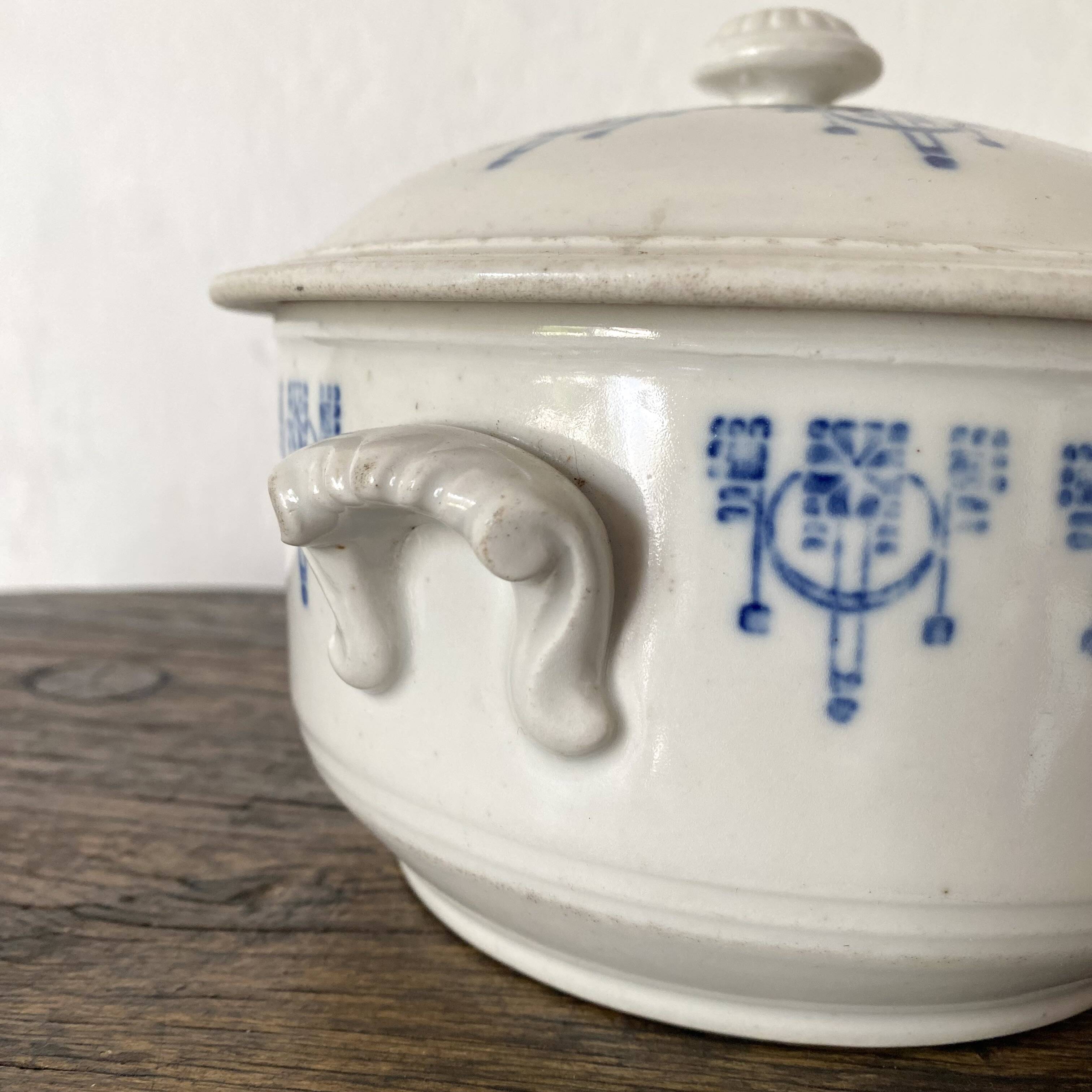 Old Sainte Uze soup tureen