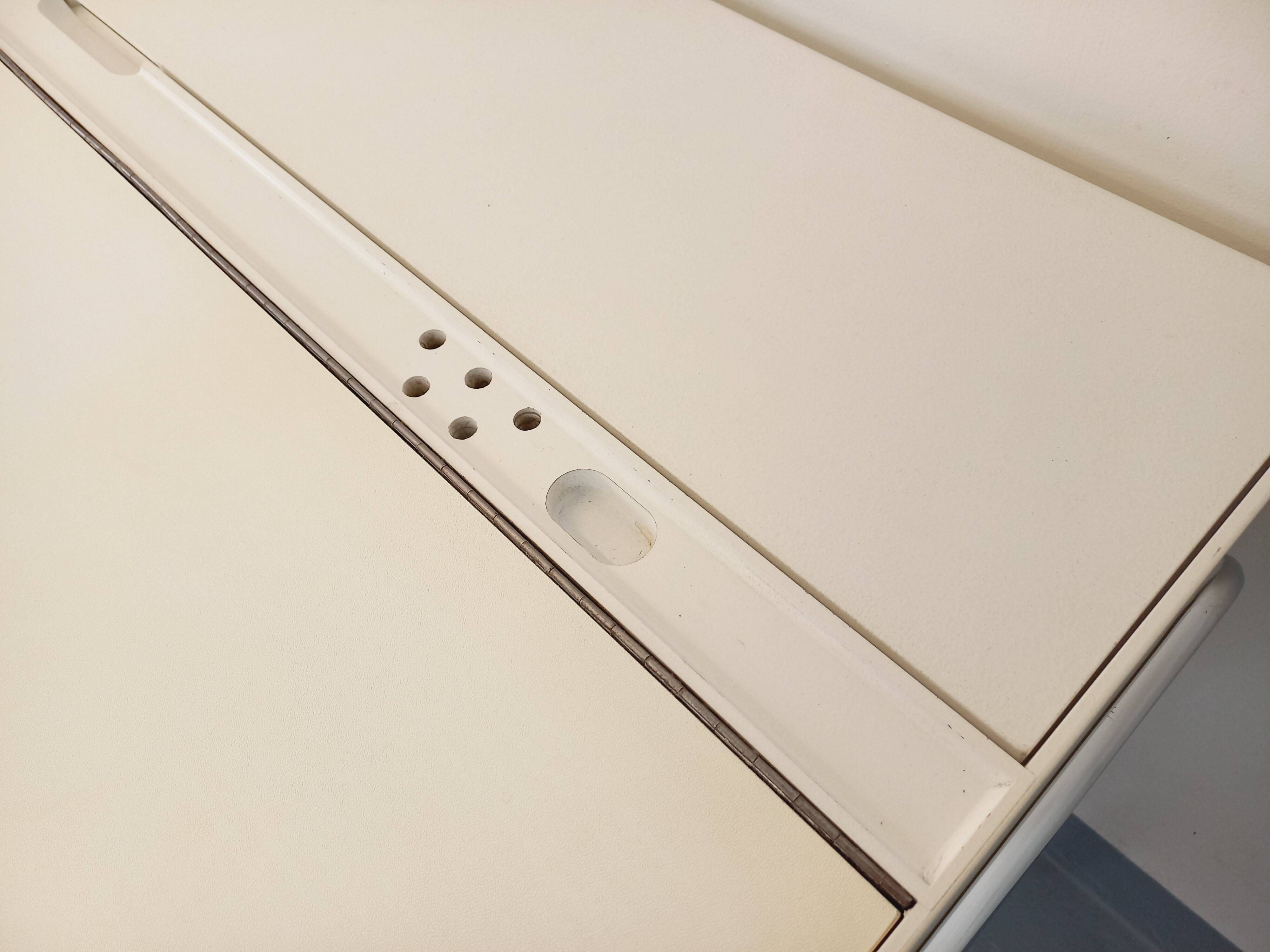 Vintage Bauhaus style desk in melamine and chrome metal from the 1970s.