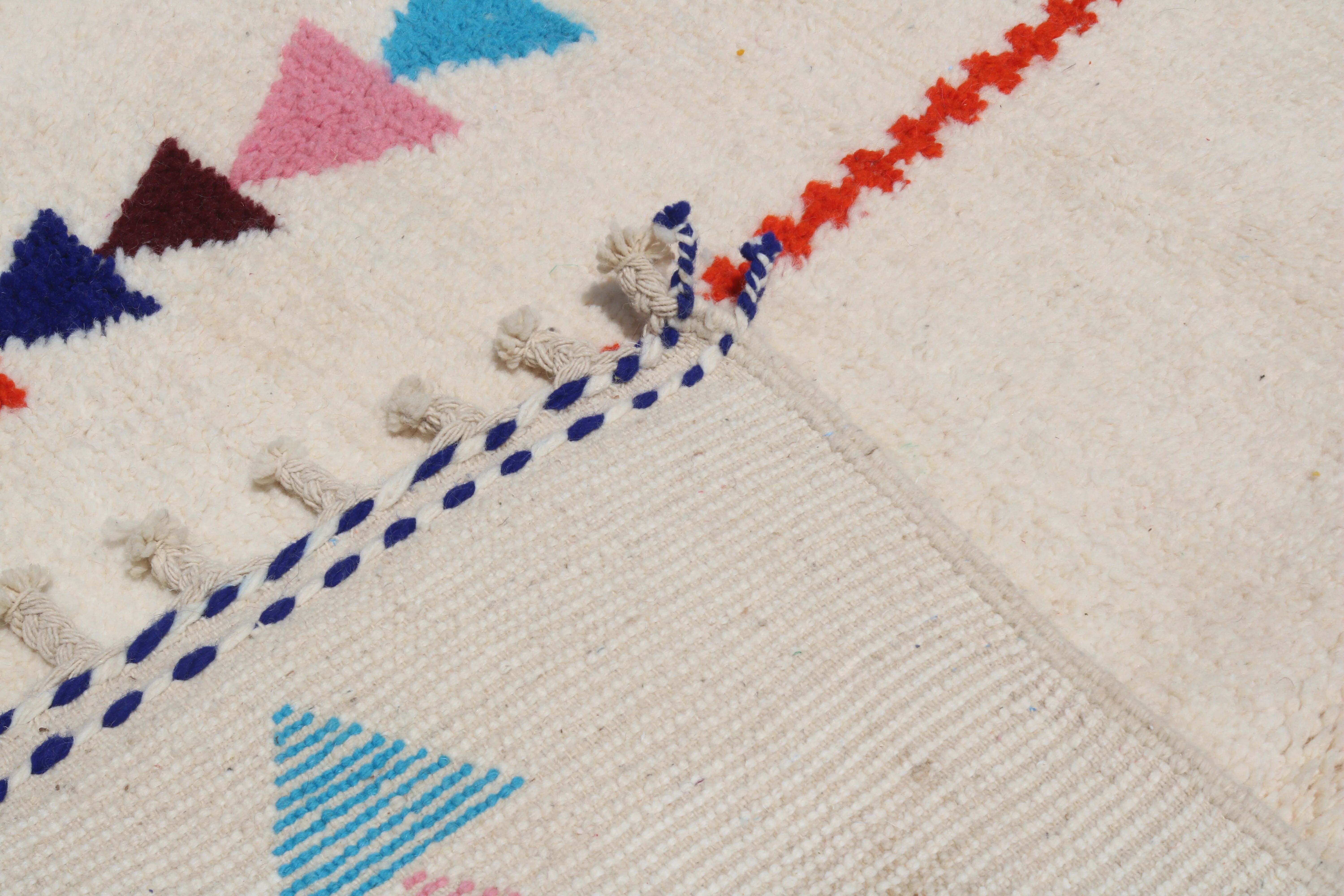 Large handmade colourful rug, 285 x 200 cm - G1028
