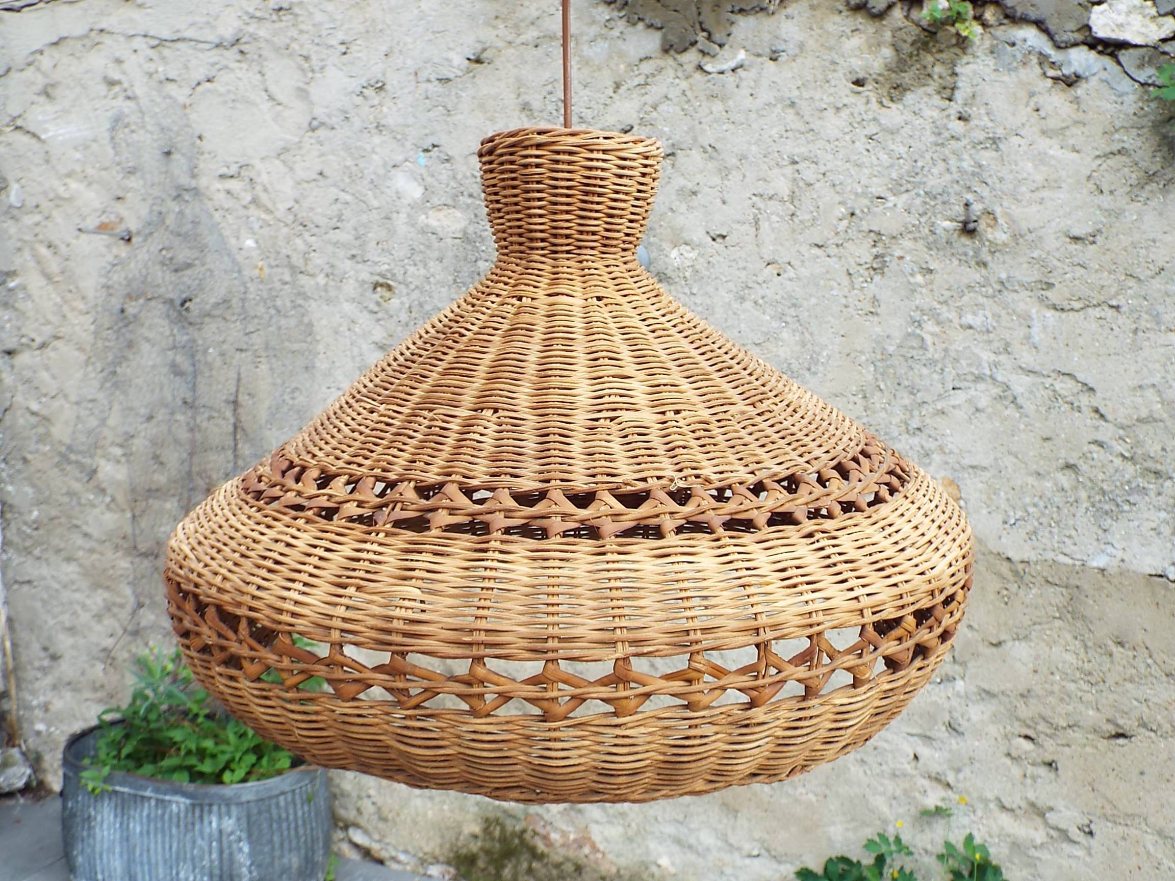 Wicker and rattan pendant light