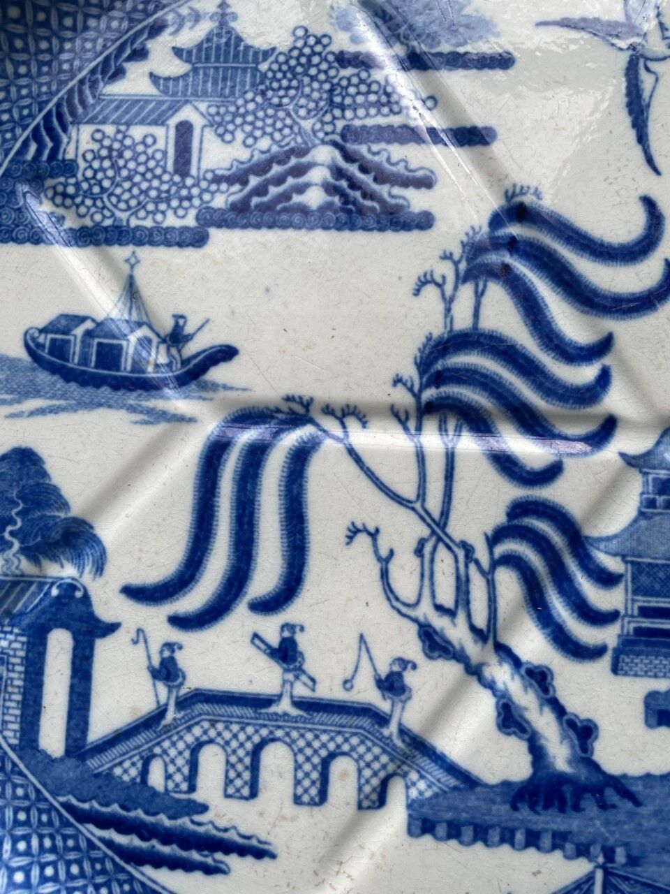 Plat de transfert anglais du XIXème siècle Saule Bleu