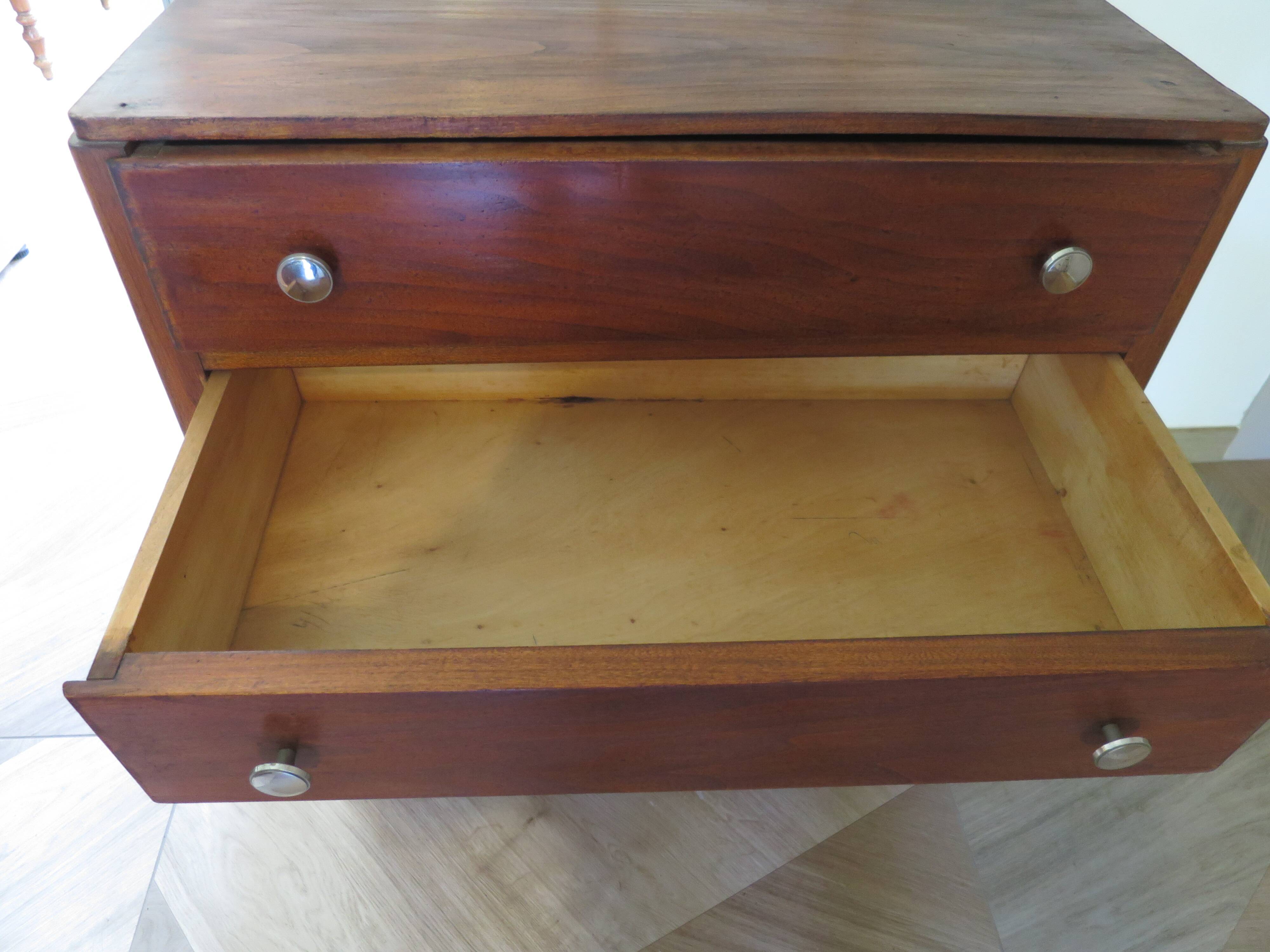 Rare - belle commode art déco 4 tiroirs - années 60 - Patine noyer - Pieds moustache