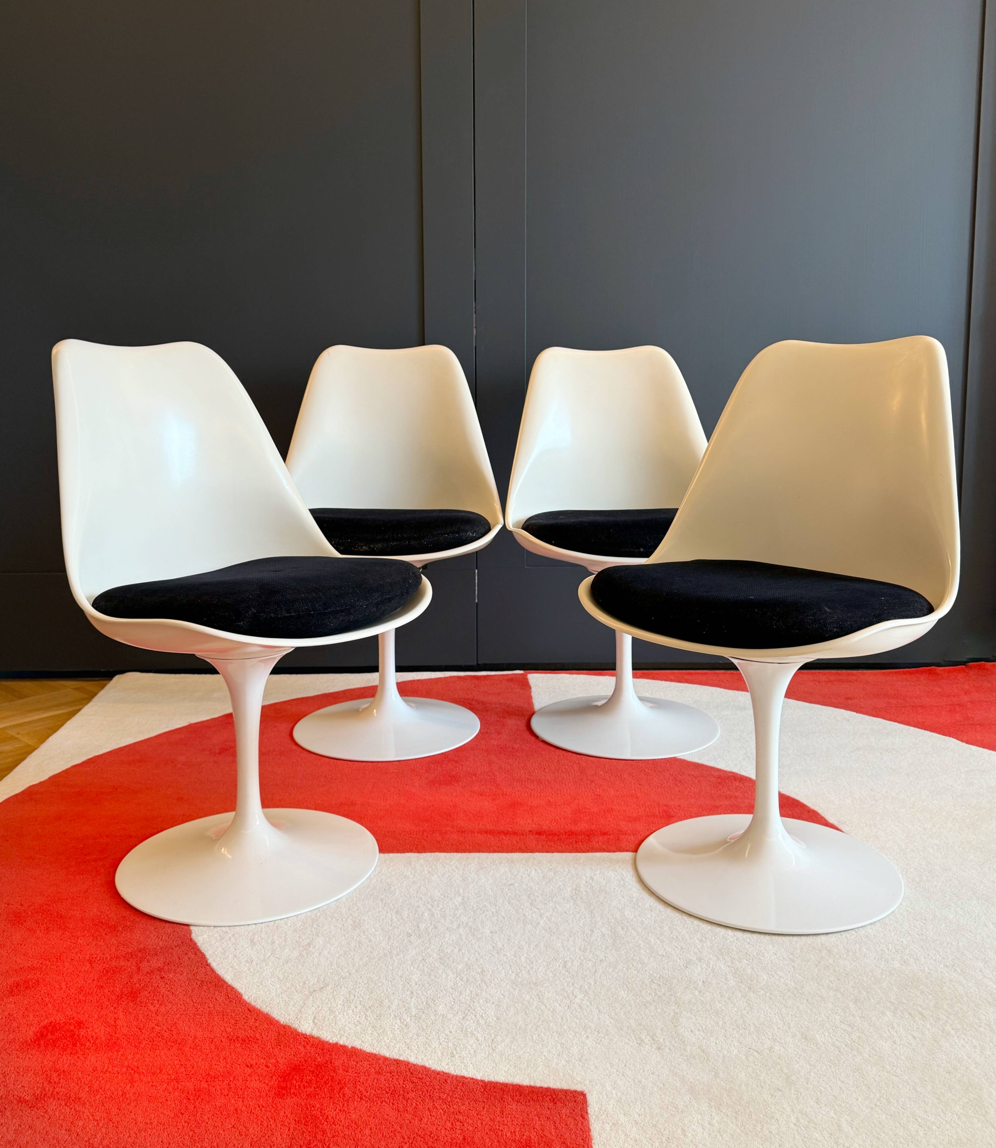 Series of 4 Tulip chairs by Eero Saarinen.  Knoll International