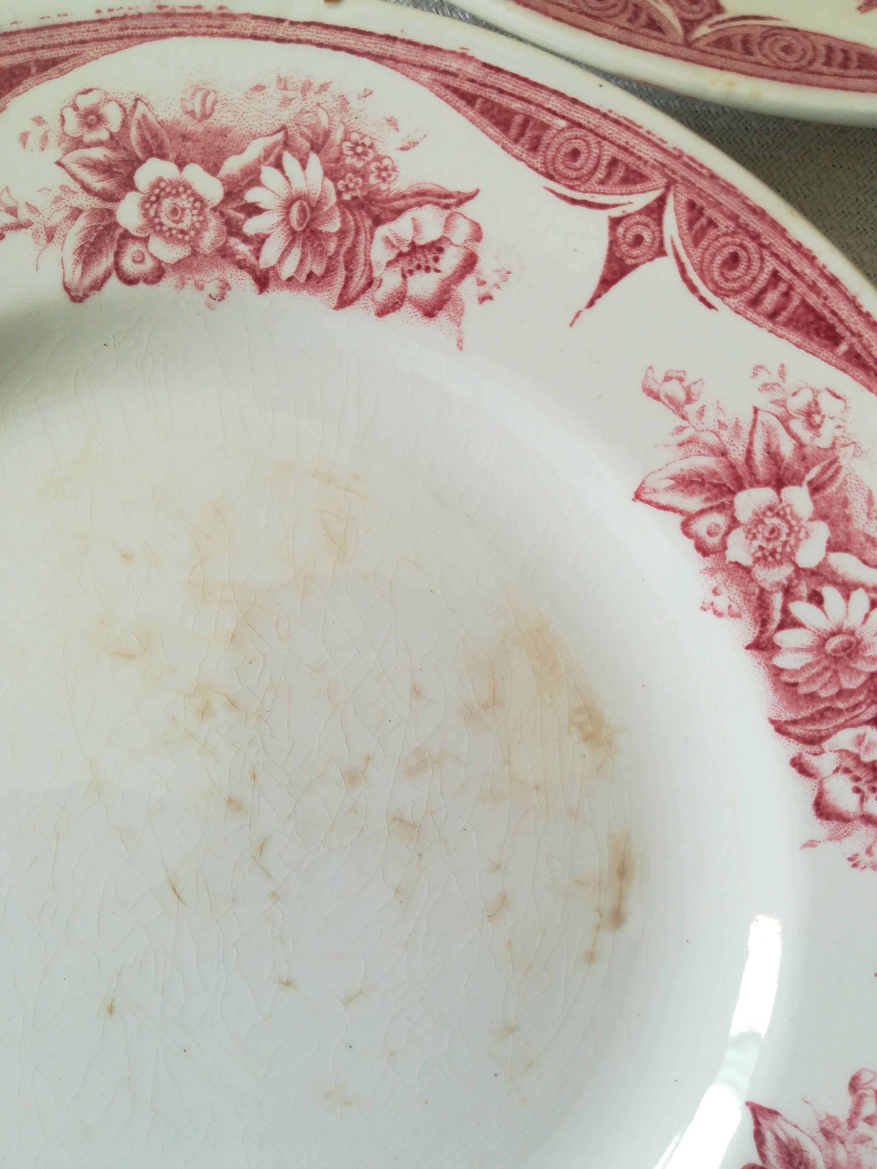 4 Assiettes terre de fer