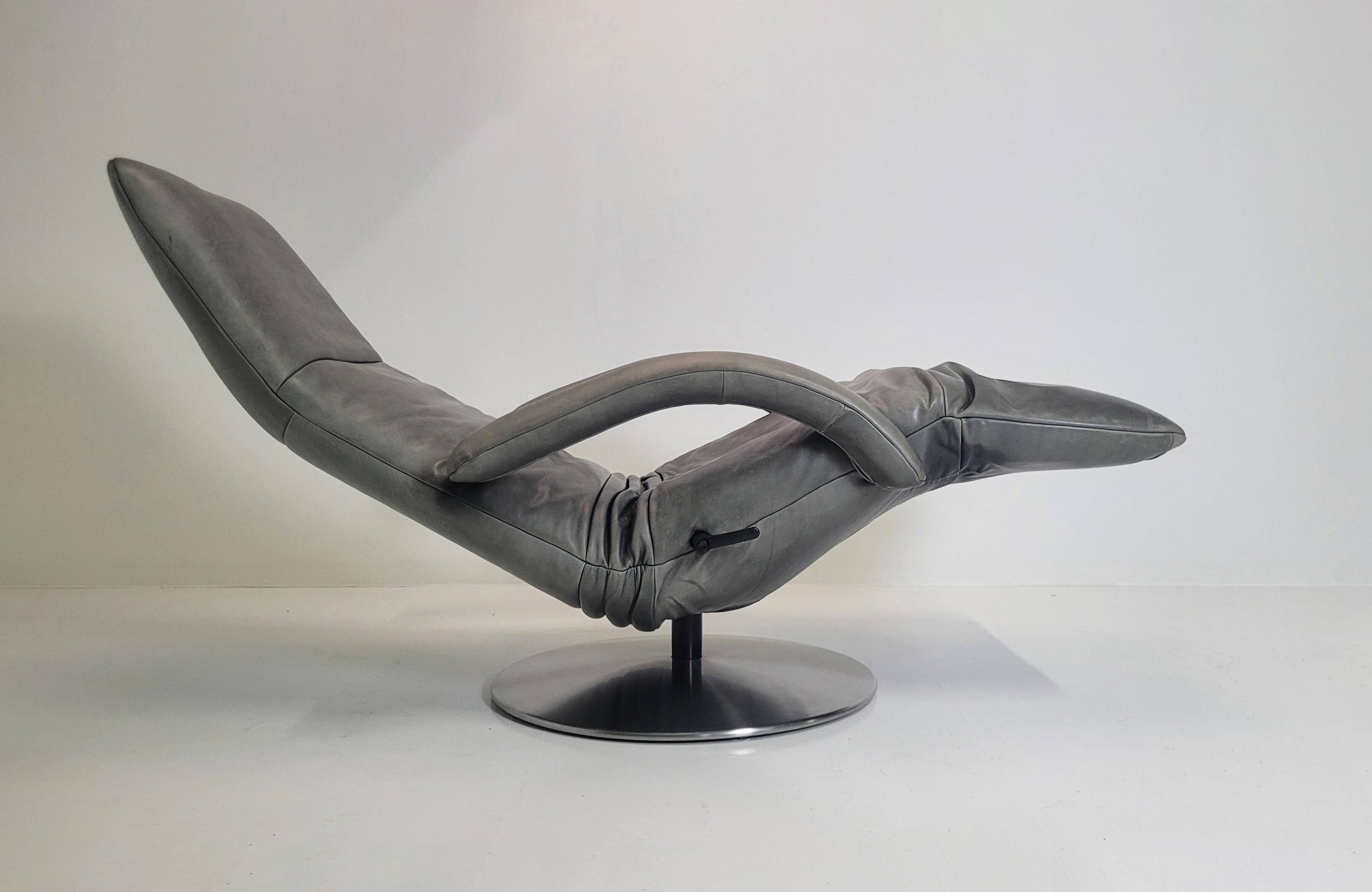 Jori Yoga Recliner – Mono-Move