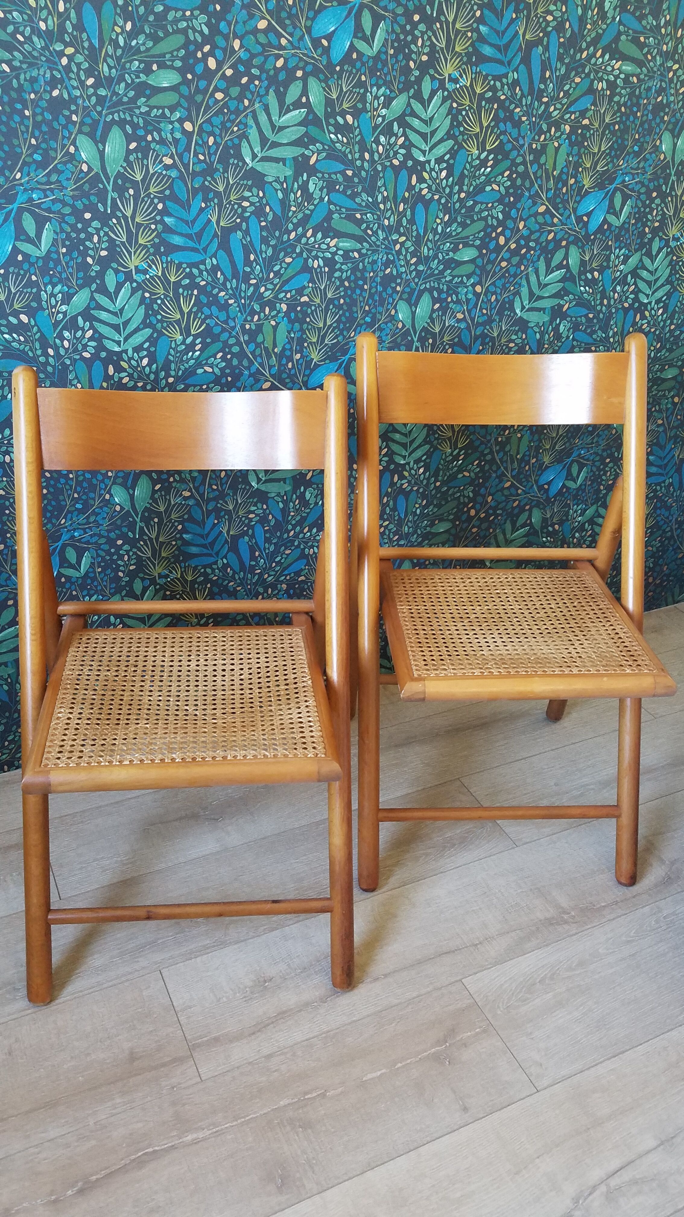 2 chaises pliantes en cannage