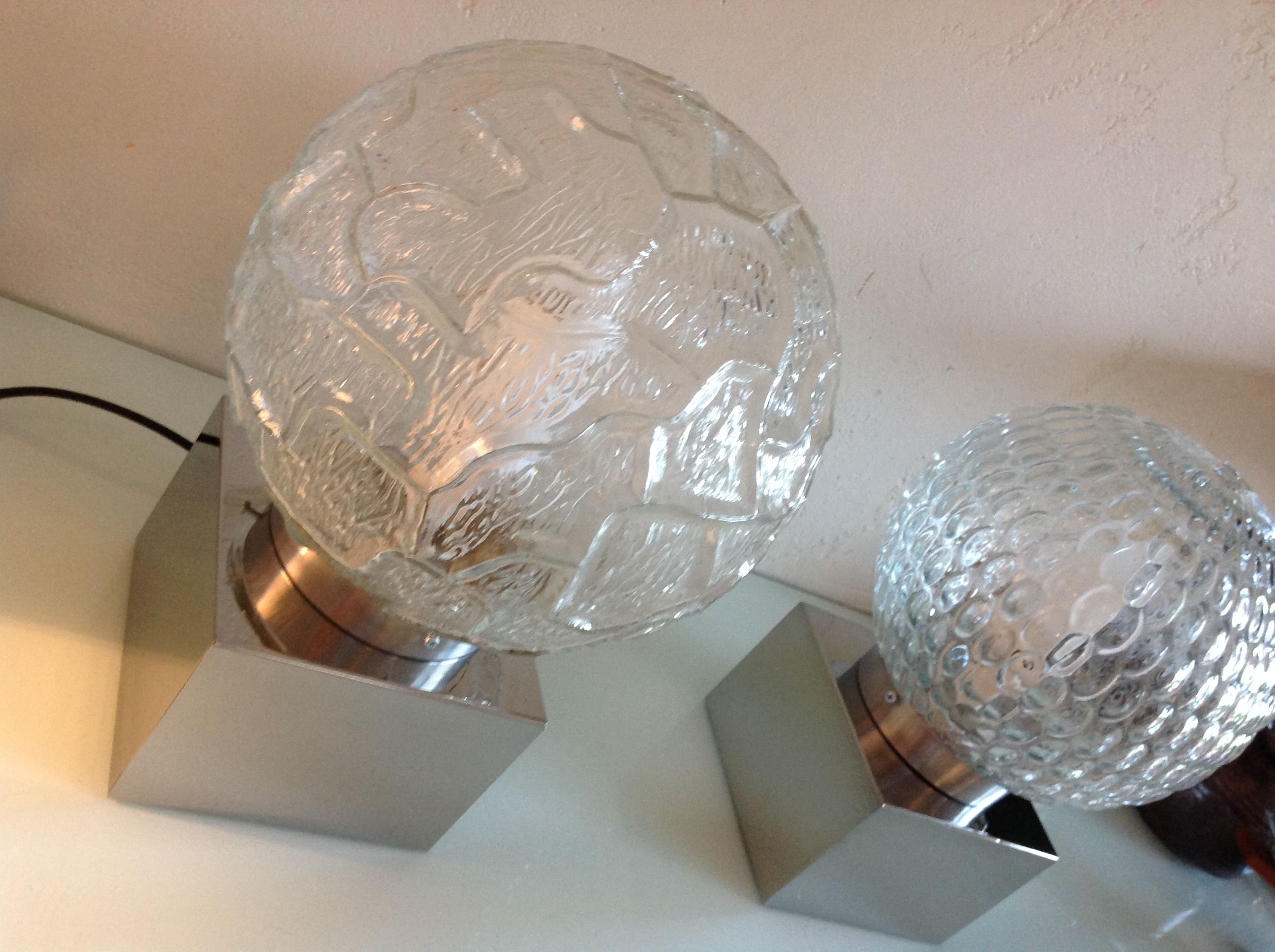 Pair of globe bedside lamps in glass and chrome/vintage metal 70-80